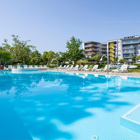 Apartamento Admiral Pearl Siófok Exterior foto