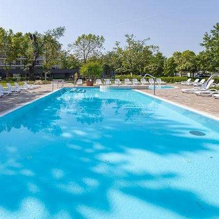 Apartamento Admiral Pearl Siófok Exterior foto