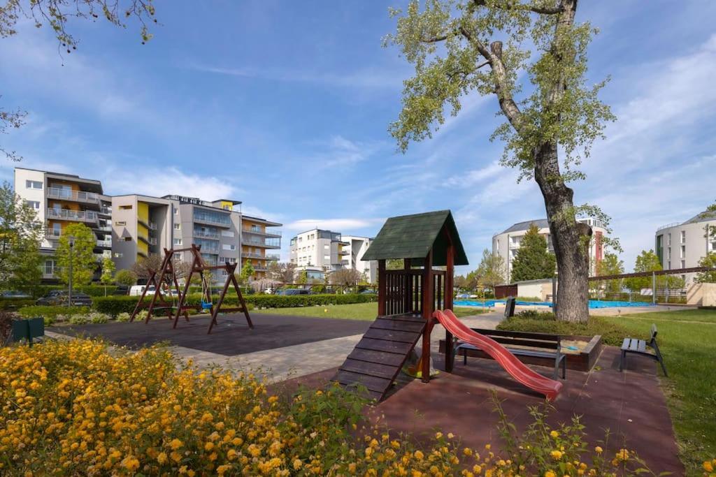 Apartamento Admiral Pearl Siófok Exterior foto