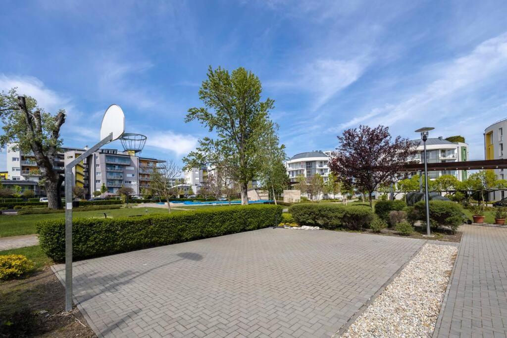 Apartamento Admiral Pearl Siófok Exterior foto