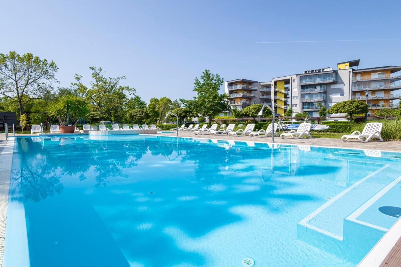 Apartamento Admiral Pearl Siófok Exterior foto