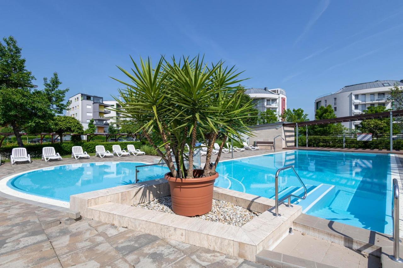 Apartamento Admiral Pearl Siófok Exterior foto